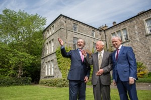Pictured at the at the launch of the Advanced Transitions Programme at DCU l-r: Professor Brian MacCraith, President DCU; Charles Handy, world renowned Irish author, broadcaster and philosopher; Mick Sweeney, Bank of Ireland, sponsor. Pic: Naoise Culhane